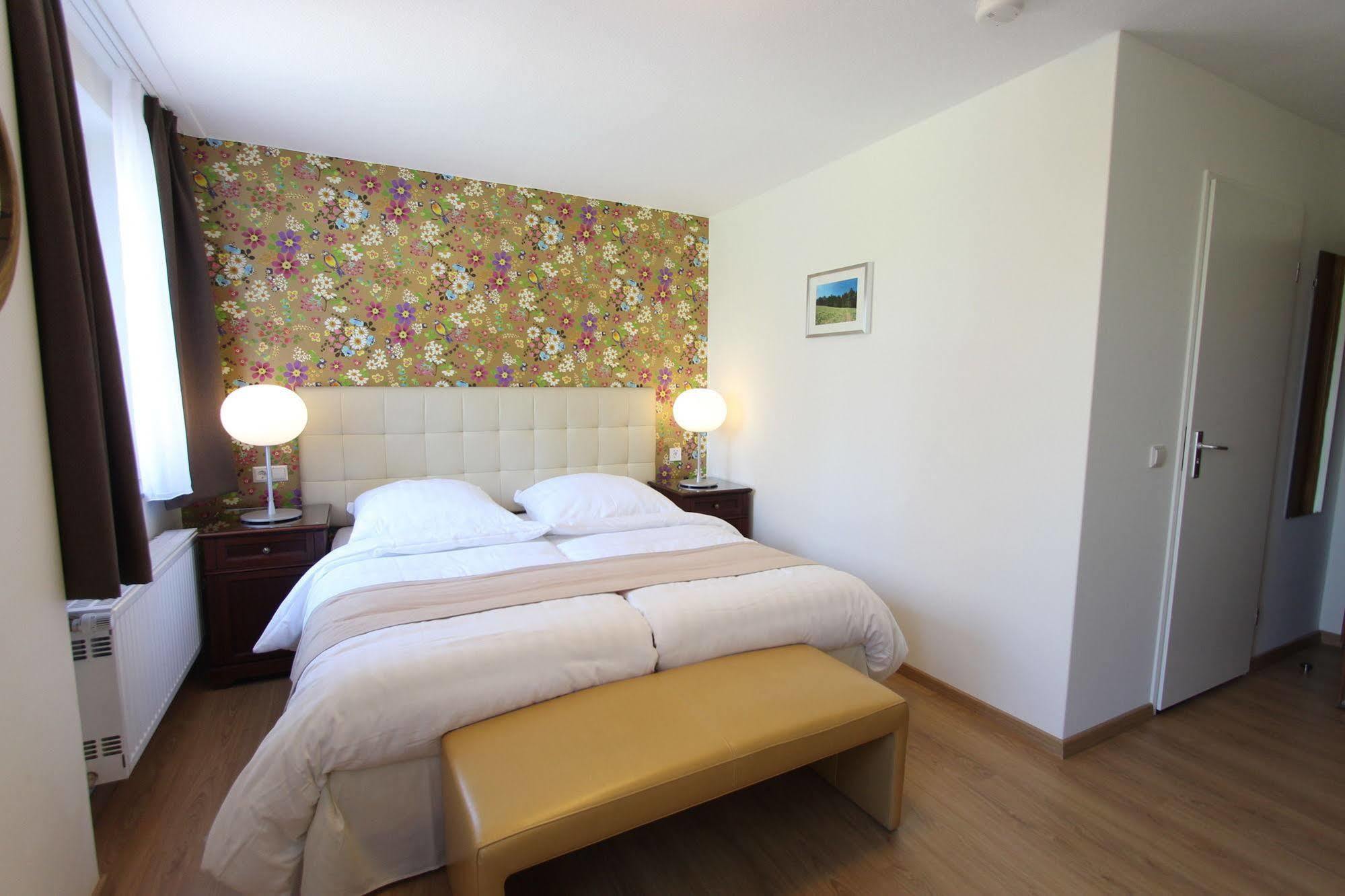 Boutique Hotel Restaurant Hollerather Hof Hellenthal Exteriér fotografie